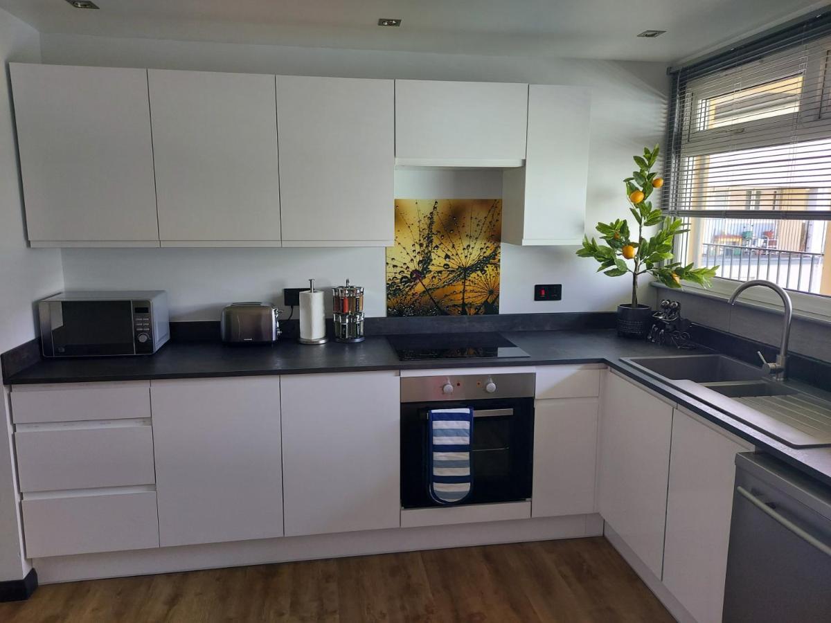 Holyrood New Apartment Edinburgh Ngoại thất bức ảnh