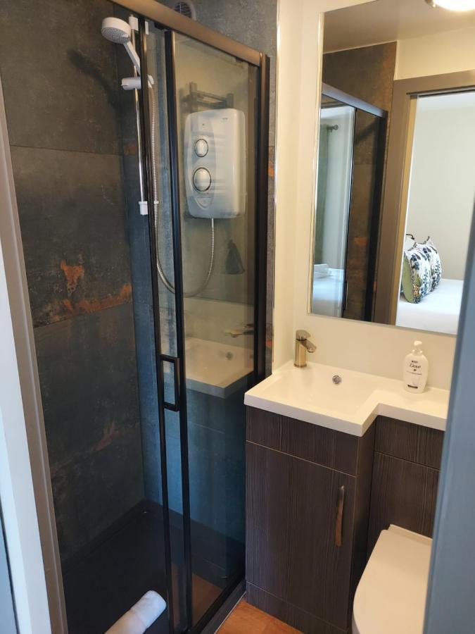 Holyrood New Apartment Edinburgh Ngoại thất bức ảnh