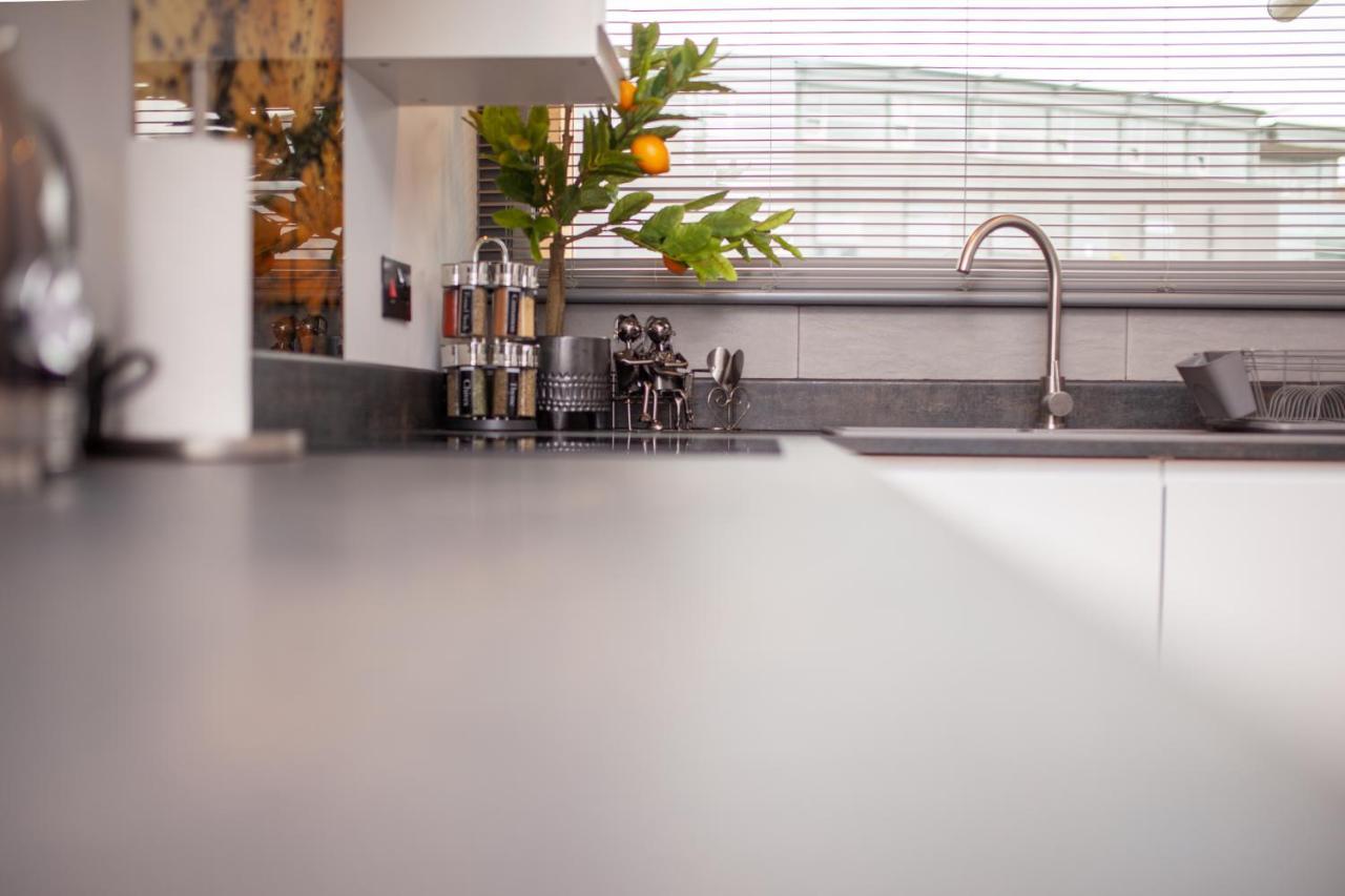 Holyrood New Apartment Edinburgh Ngoại thất bức ảnh