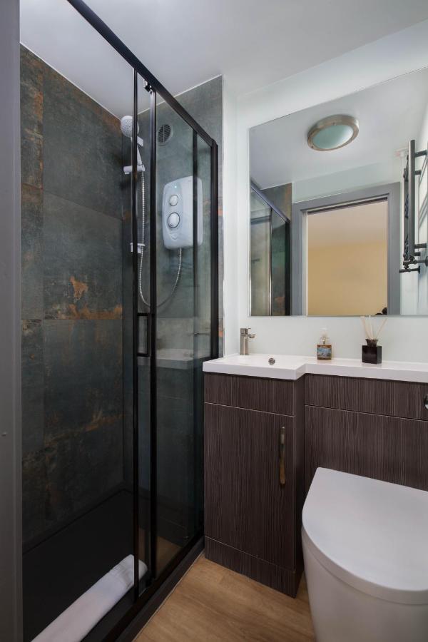 Holyrood New Apartment Edinburgh Ngoại thất bức ảnh