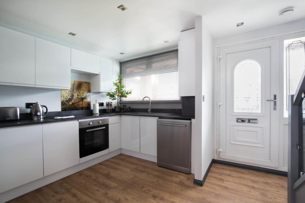 Holyrood New Apartment Edinburgh Ngoại thất bức ảnh